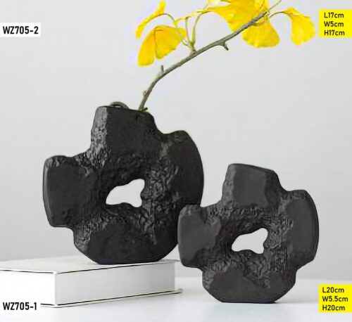 VASE-DECORATIF-NOIR-MAT-EN-FORME-ORGANIQUE-AVEC-DECOUPE-CENTRALE-WZ705-1WZ705-2